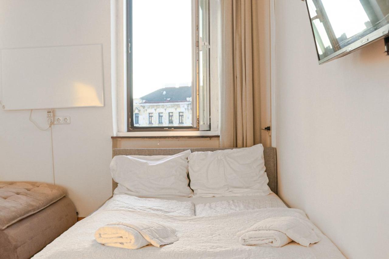 Joyful 2Br Shared Apt Near Millenium Tower & Danube River เวียนนา ภายนอก รูปภาพ