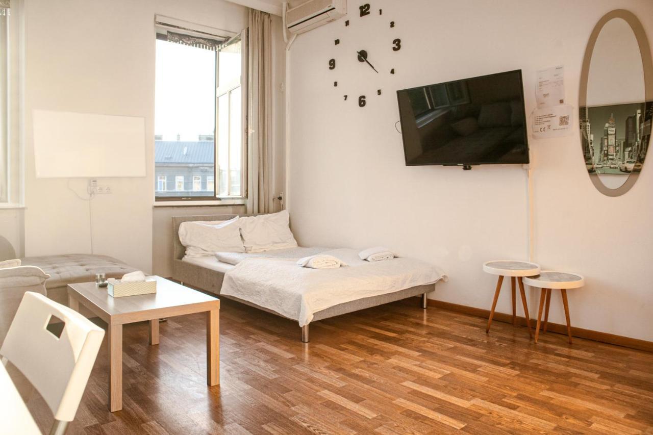 Joyful 2Br Shared Apt Near Millenium Tower & Danube River เวียนนา ภายนอก รูปภาพ
