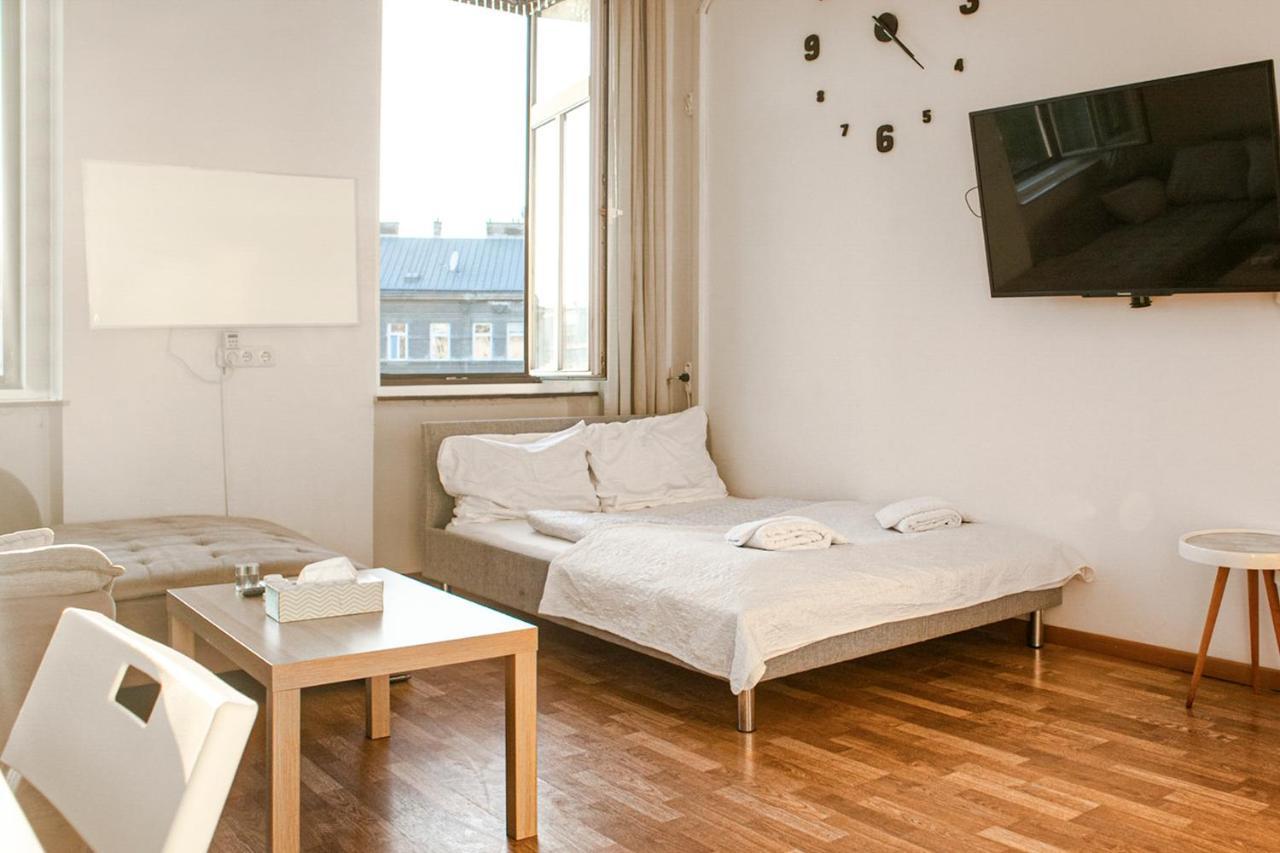 Joyful 2Br Shared Apt Near Millenium Tower & Danube River เวียนนา ภายนอก รูปภาพ