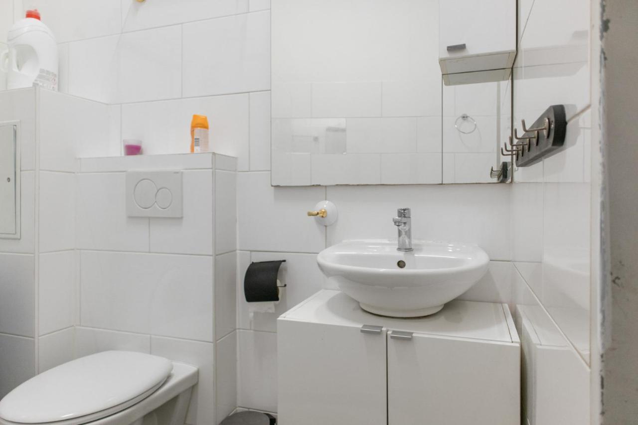 Joyful 2Br Shared Apt Near Millenium Tower & Danube River เวียนนา ภายนอก รูปภาพ